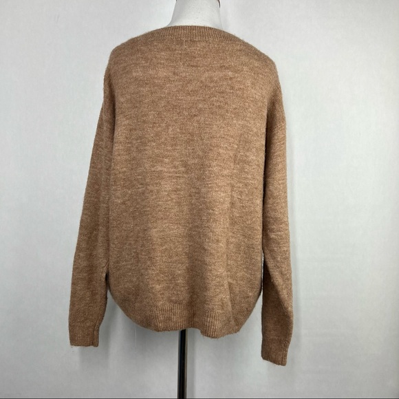 Woolen Bloom Scoop Neck Tan Brown Size Small Women’s Long Sleeve Sweater - Picture 3 of 5